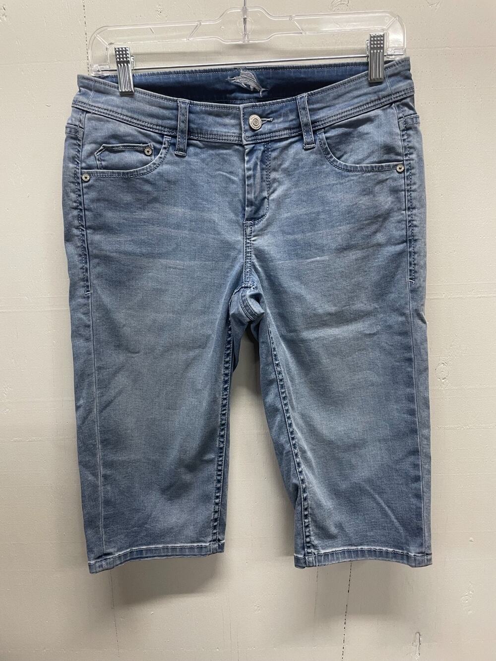 Tommy Bahama Women's Clam Diggers Size 4 Shorts Light Wash Beach Coastal